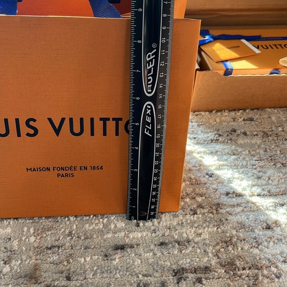 Louis Vuitton empty boxes - Picture 8 of 8